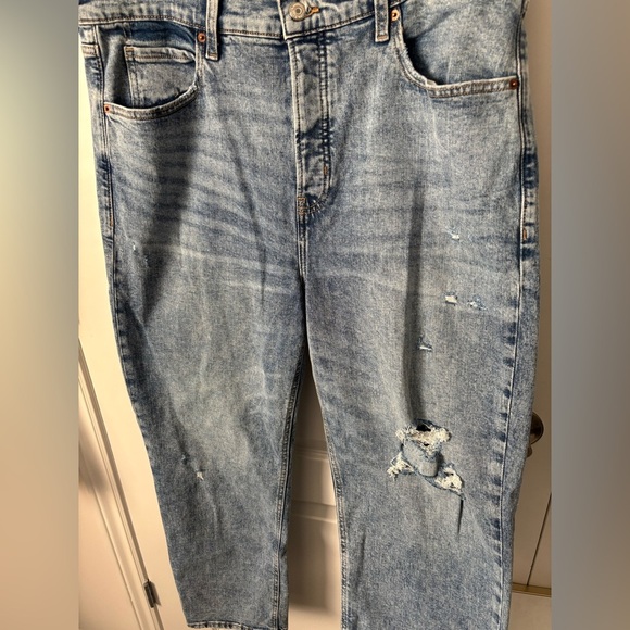 Old Navy | Extra High Rise Sky-Hi Straight Distressed Jeans | Size 16 - Picture 3 of 5